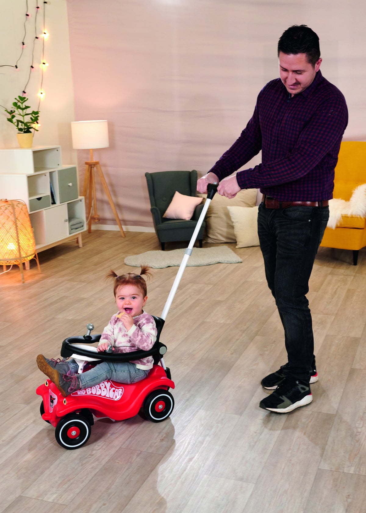 BIG Bobby Car stumšanas rokturis – vecāks stumj mazuli
