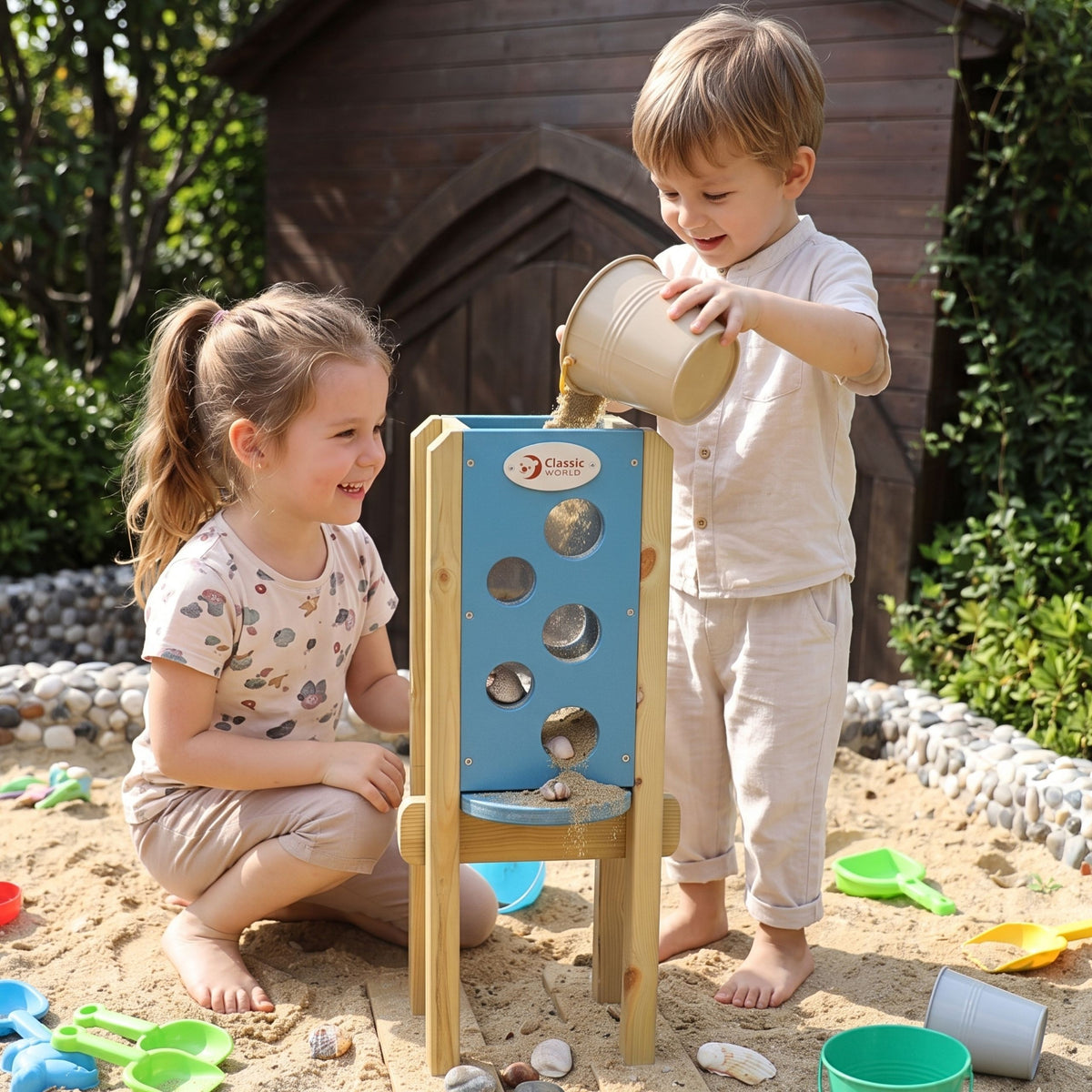Classic World wooden sand mould – box filled with sand