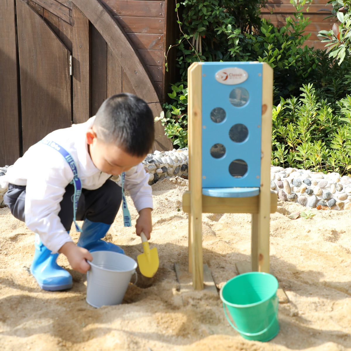 Classic World wooden sand mould – in the sandbox