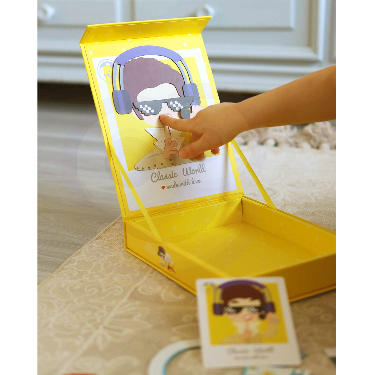 Classic World magnetic dress-up boys – magnetic board