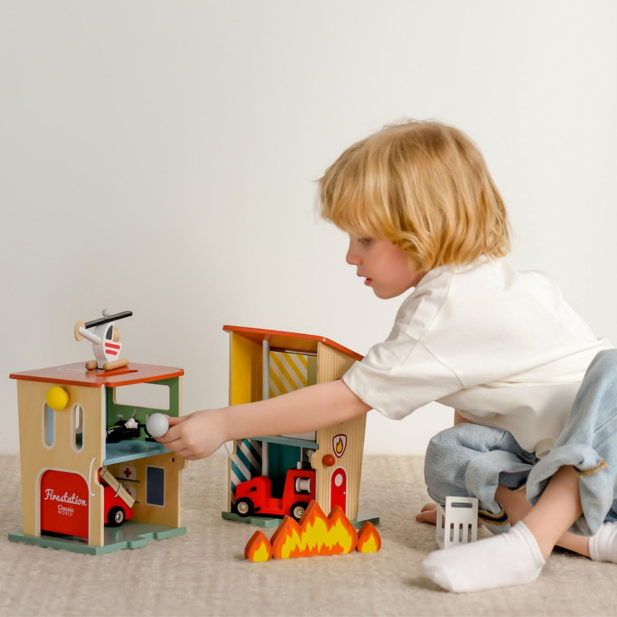 Classic World wooden fire station – fire engine and helicopter