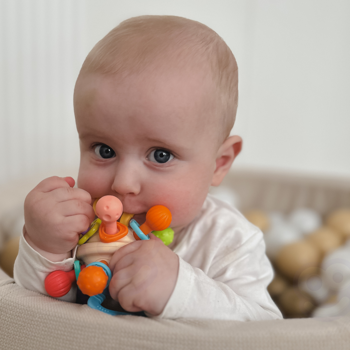 First rattle and teether for babies from birth – Woopie Baby