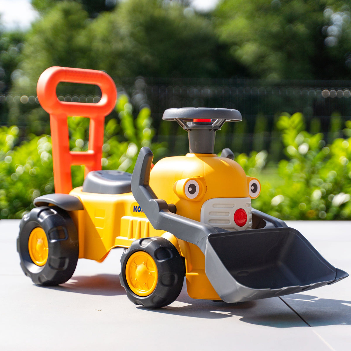 FALK Komatsu ride-on tractor – backrest as walker