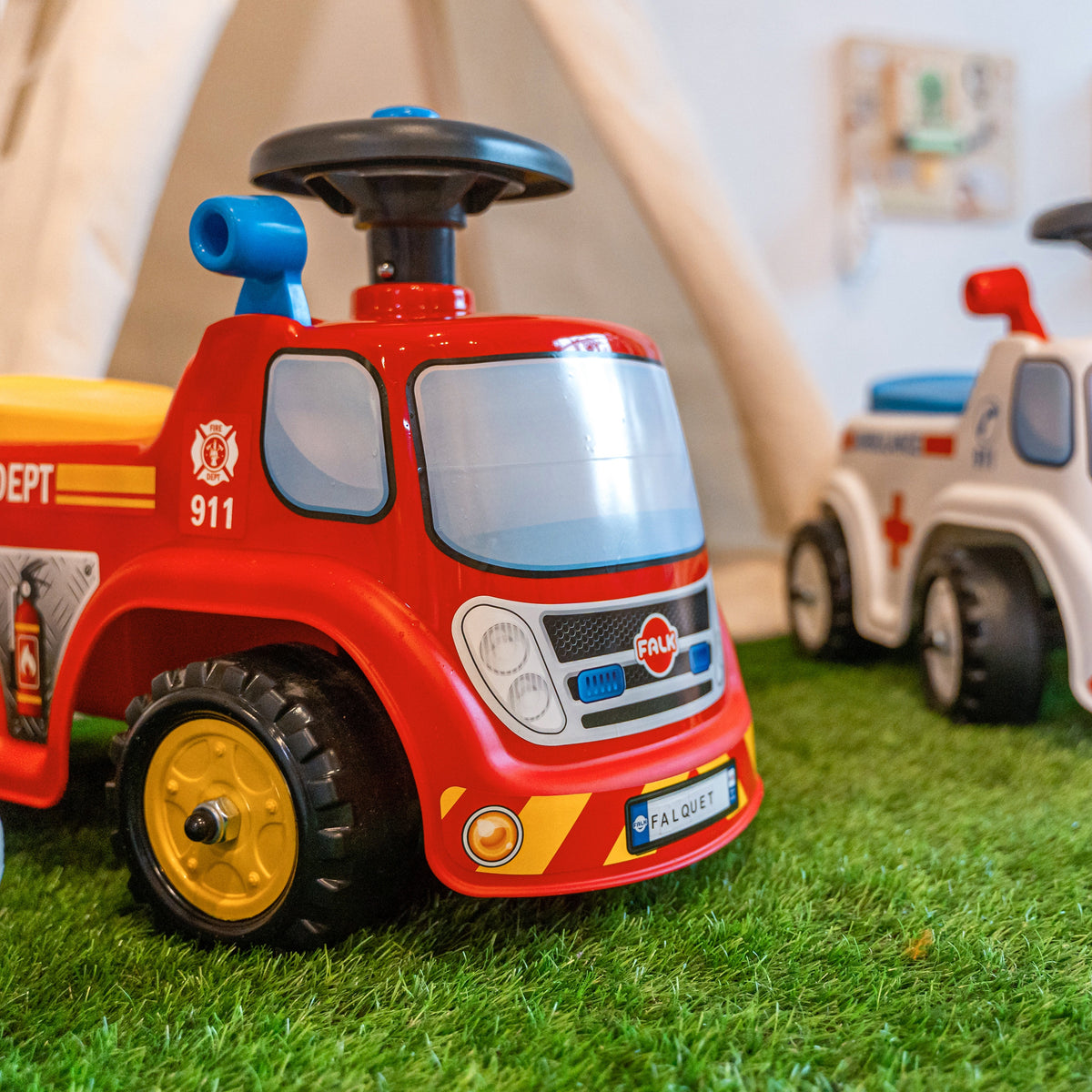FALK fire truck ride-on – name plate for kids