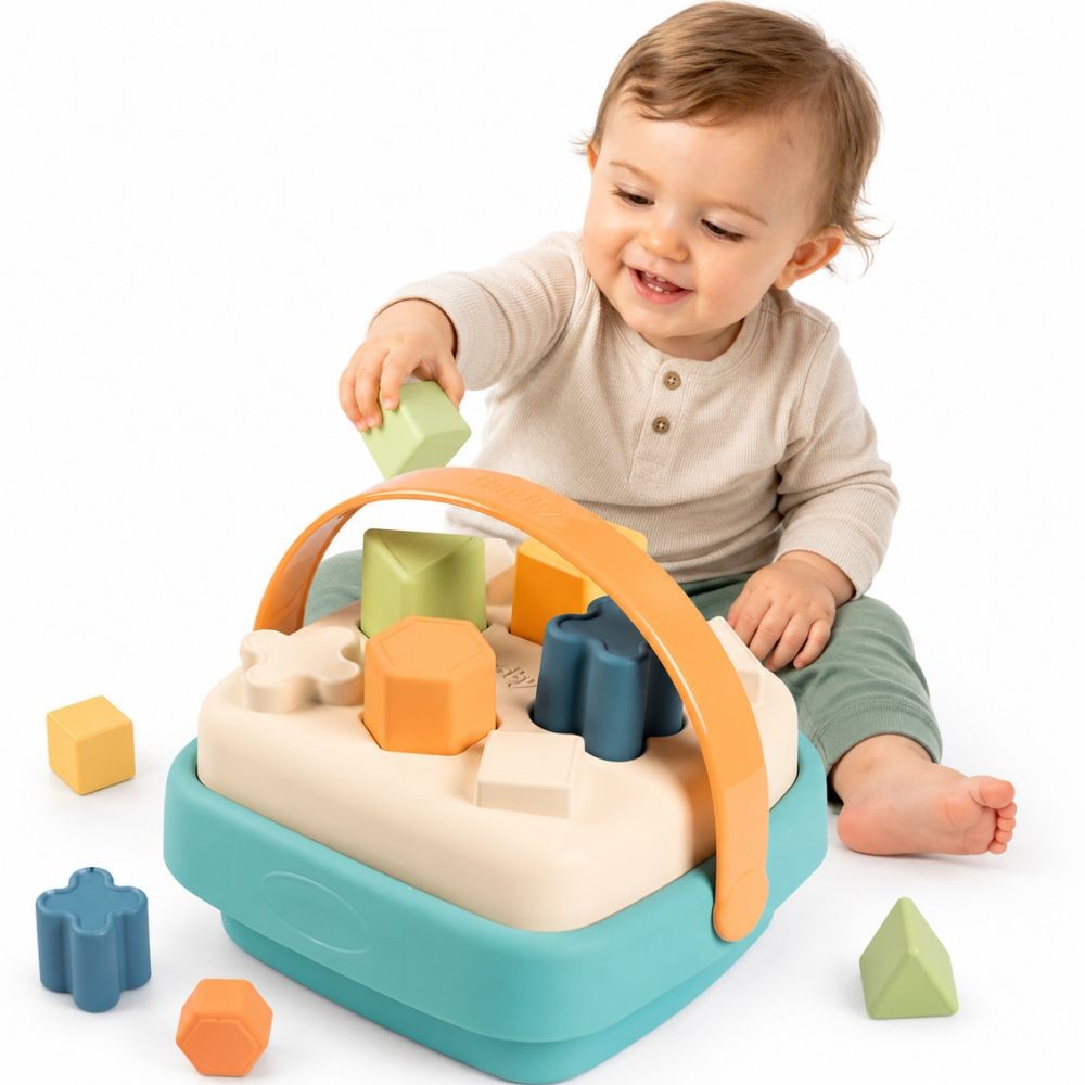 Smoby Little Green shape sorter – basket with eight holes