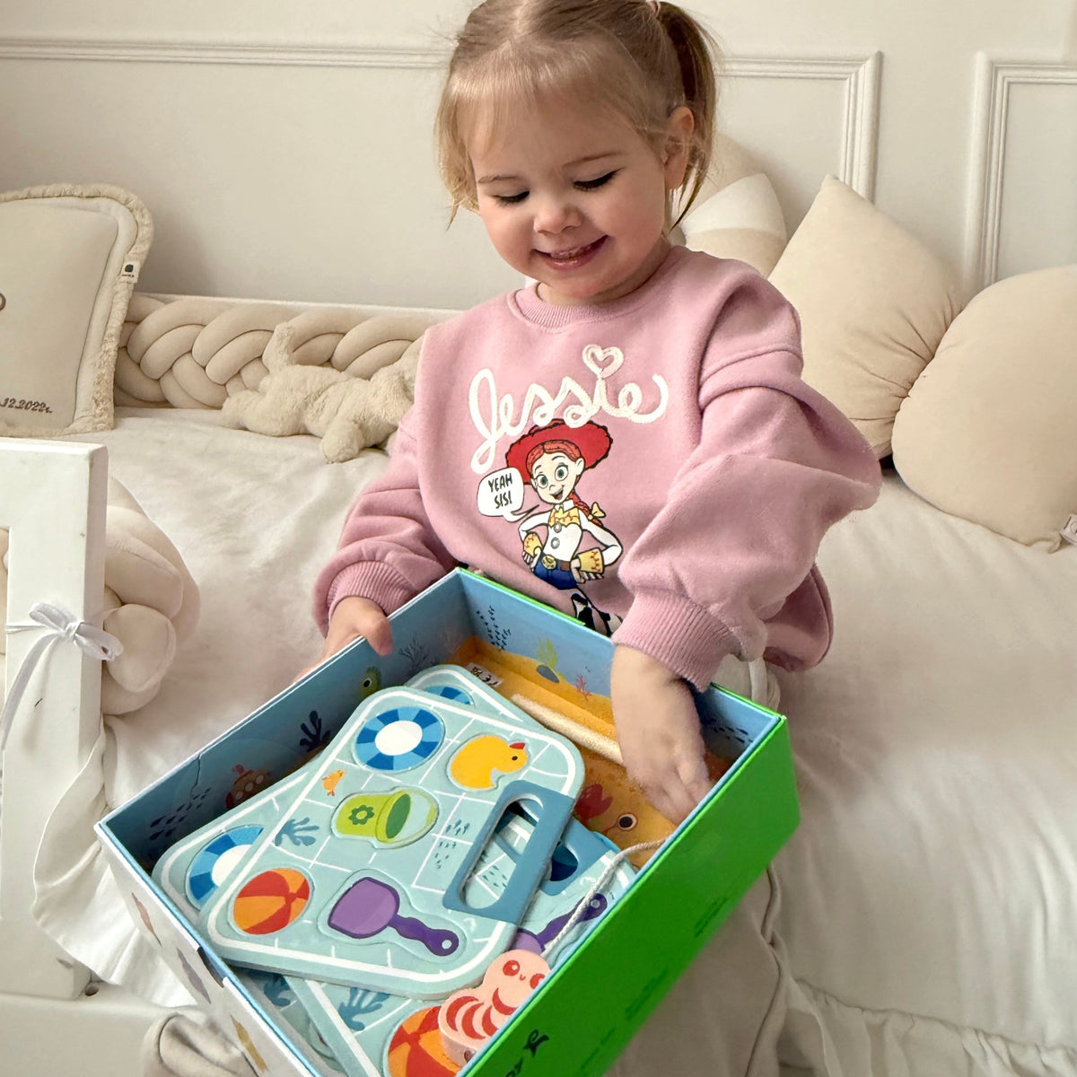 Tooky Toy fishing game – colour dice for kids