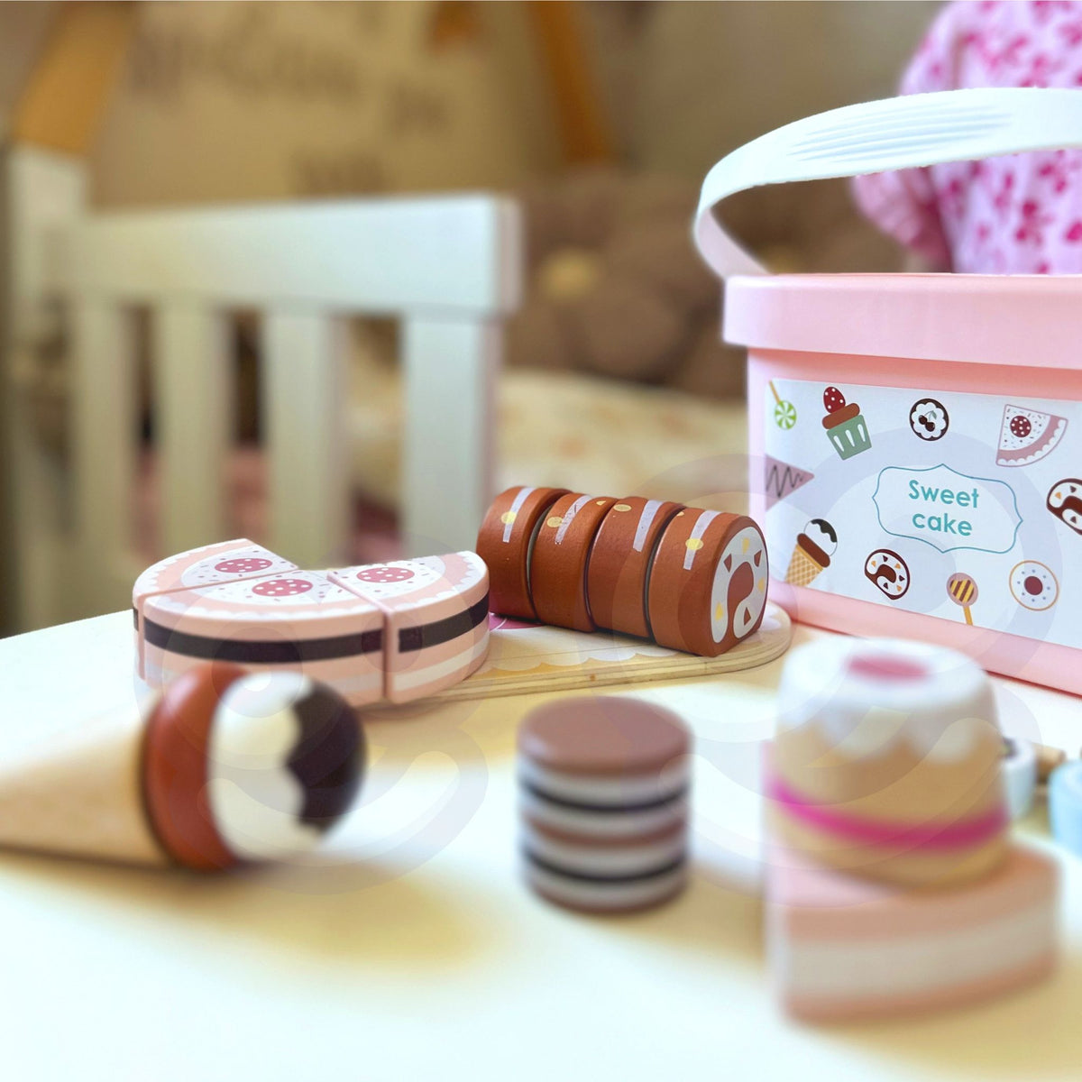Tooky Toy wooden sweets set – ice cream cones and scoops