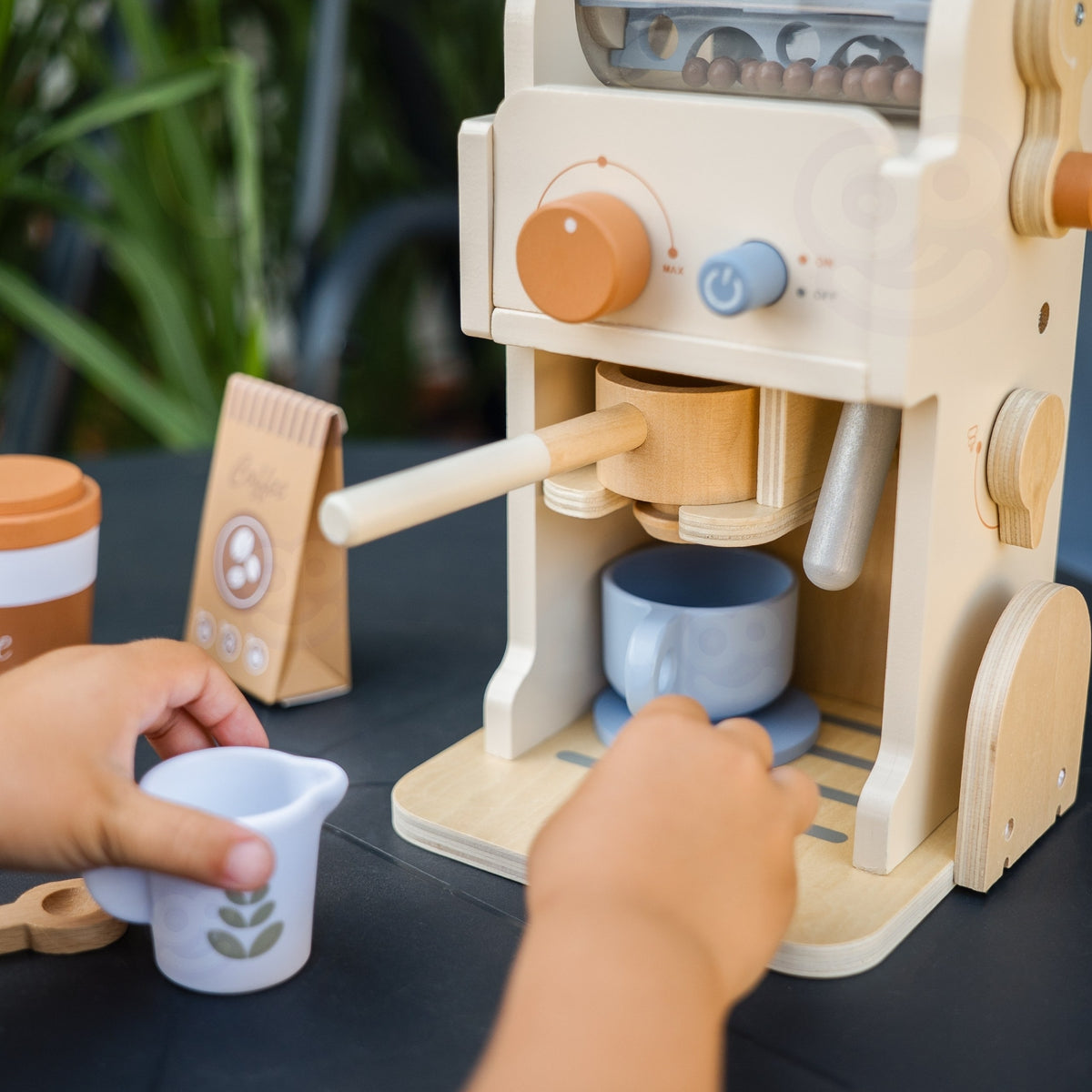 Tooky Toy wooden espresso machine – transparent bean container