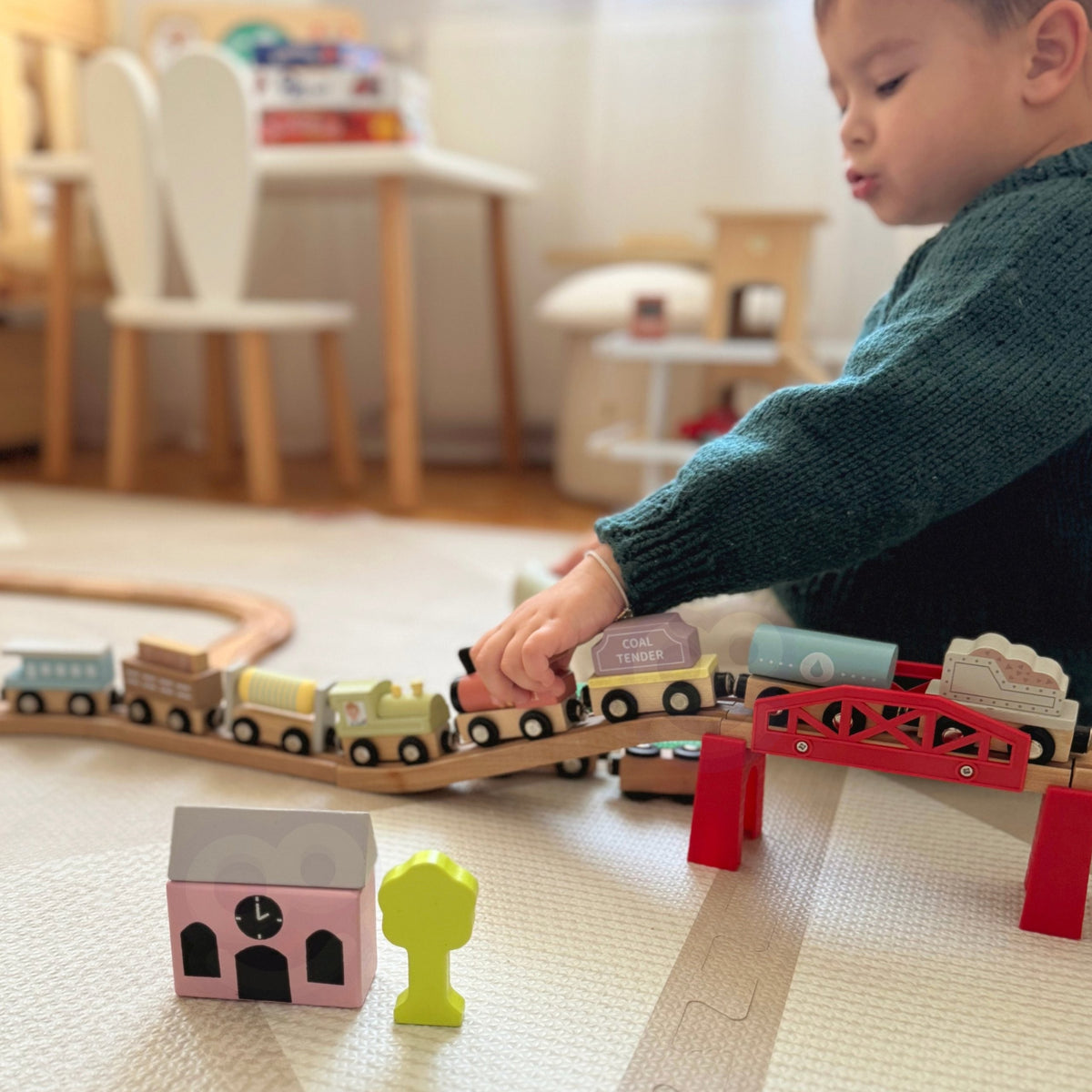 Locomotives and wagons in the wooden storage box