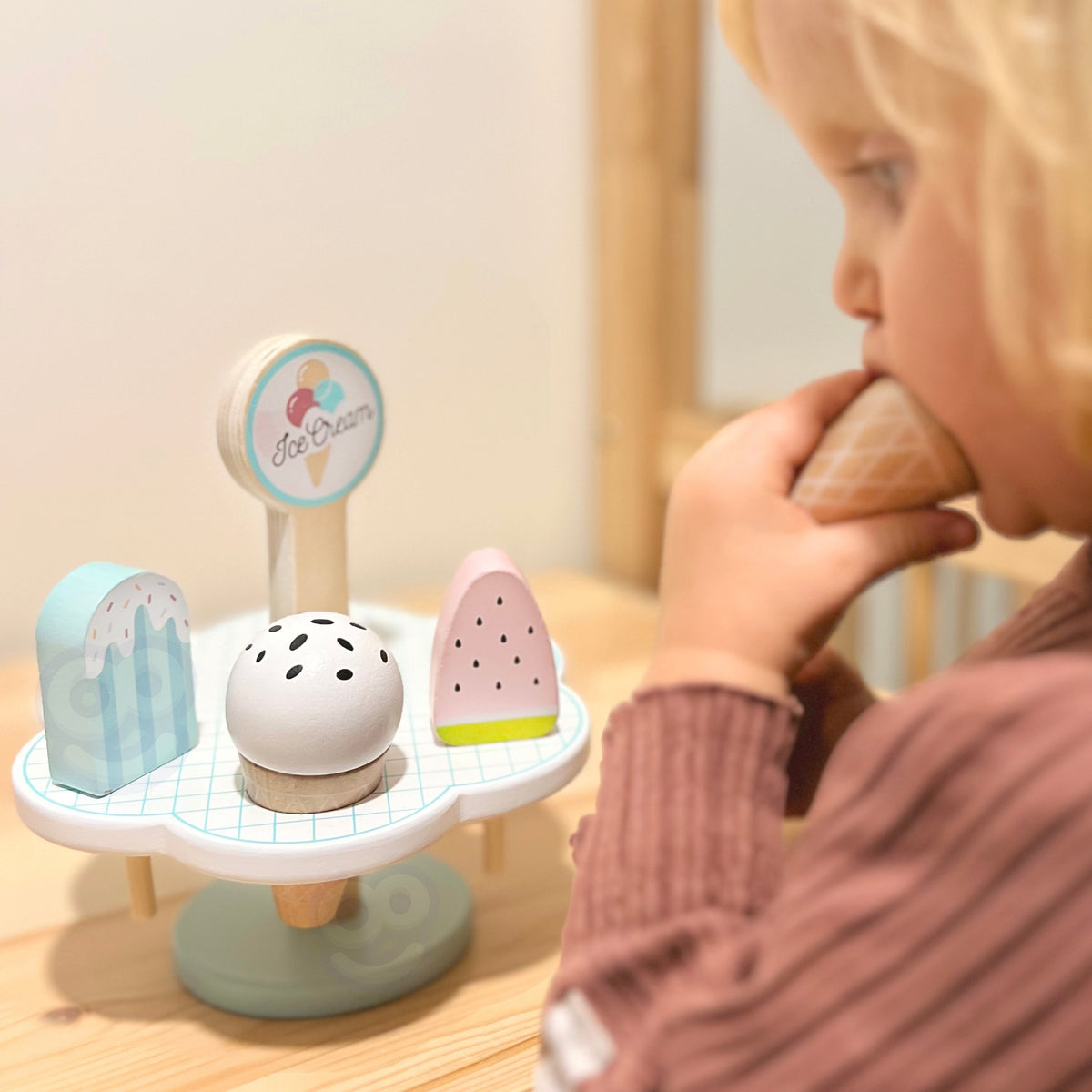Tooky Toy magnētiskais saldējums – saldējuma statīvs pasteļtoņos