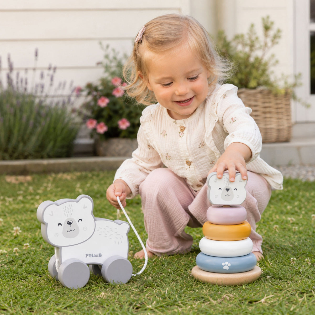 Viga PolarB polar bear set – pull-along bear