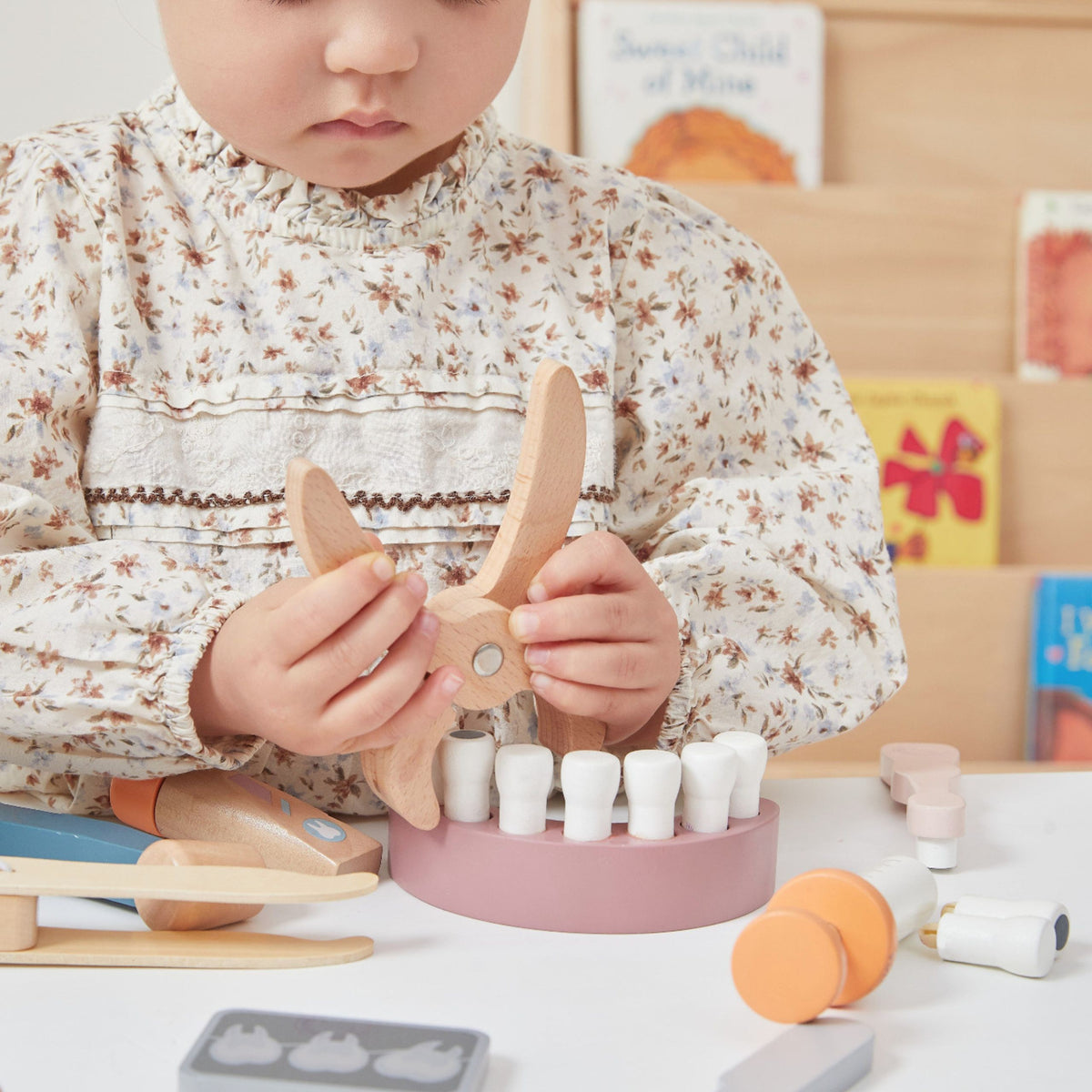 Dentist role play set for kids aged 3 and up