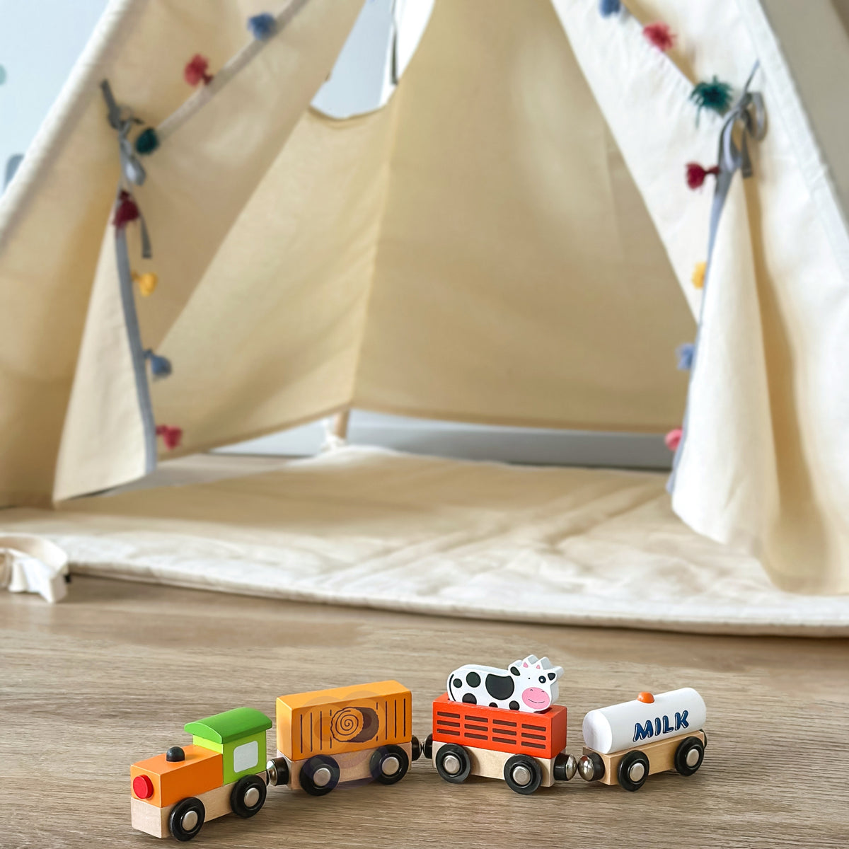 Viga farm train in its packaging – wooden toy