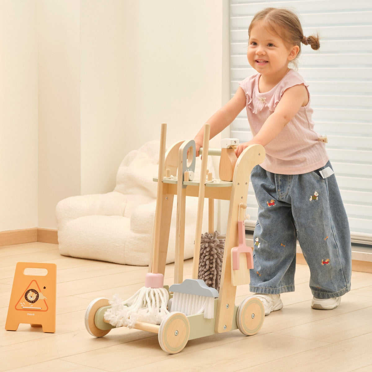 Viga wooden cleaning trolley – mop and broom