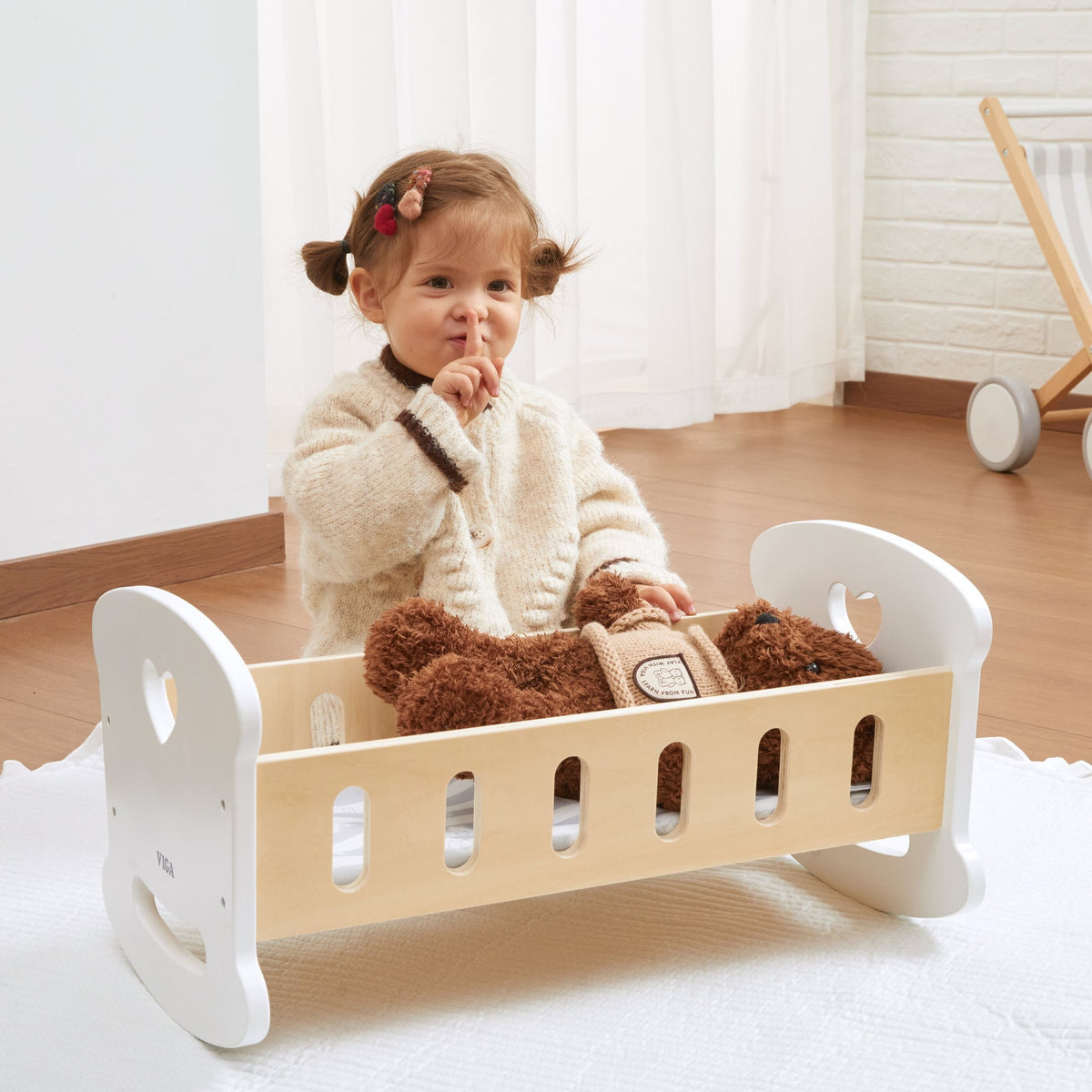 Viga wooden doll cradle – soft pillow and duvet