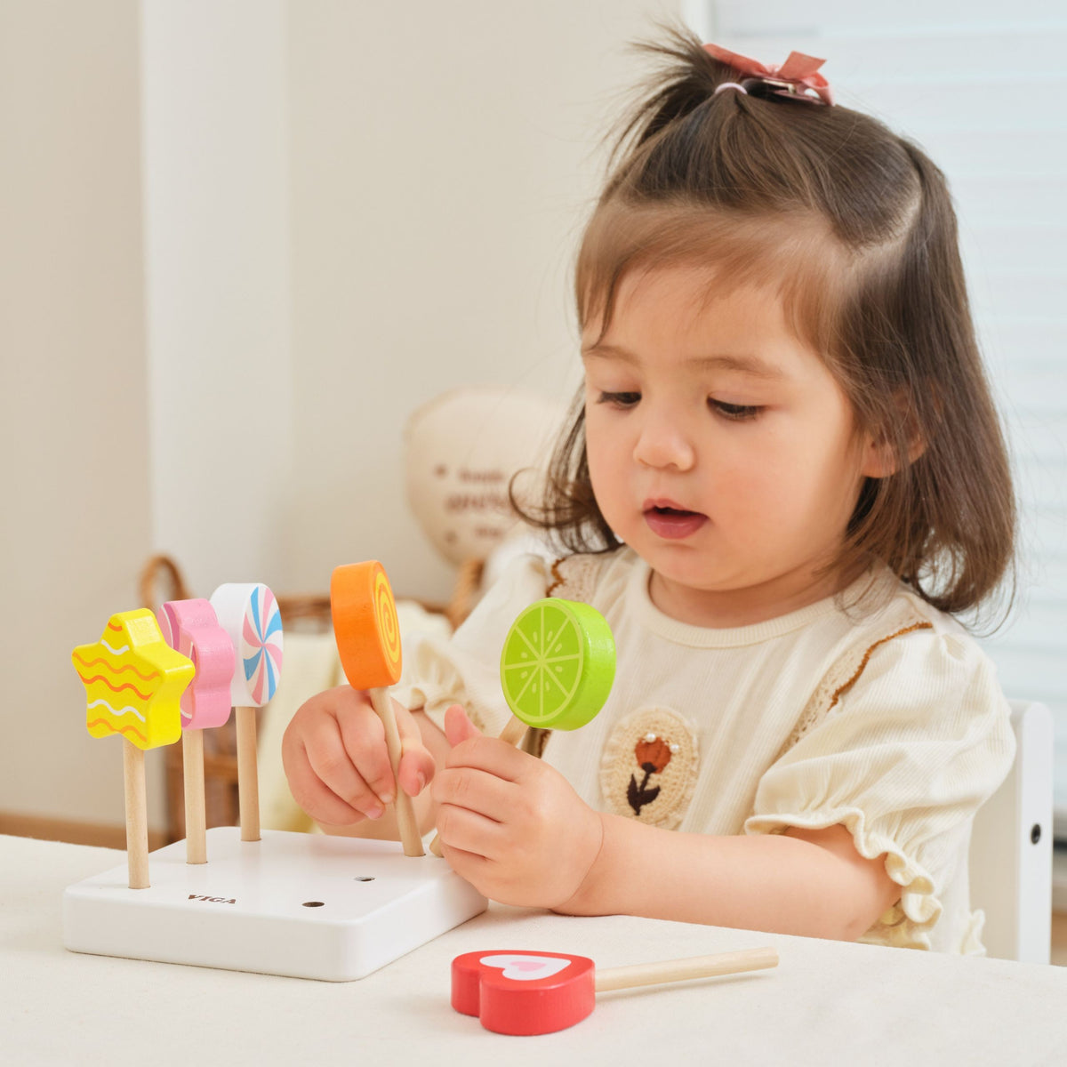 Viga wooden lollipops – lollipops on the stand