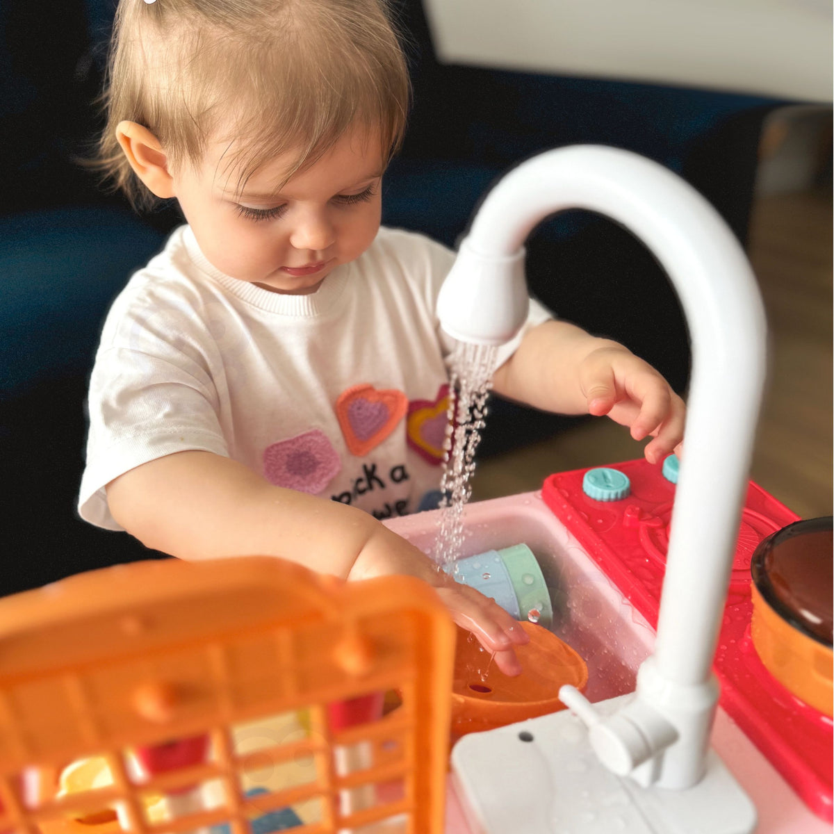 Woopie pink toy sink – sink with water tap and hob panel
