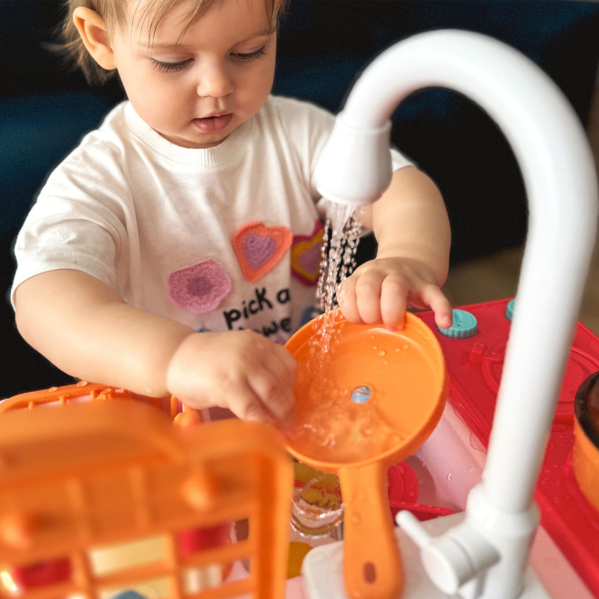 Woopie pink toy sink – pots with lids and frying pan