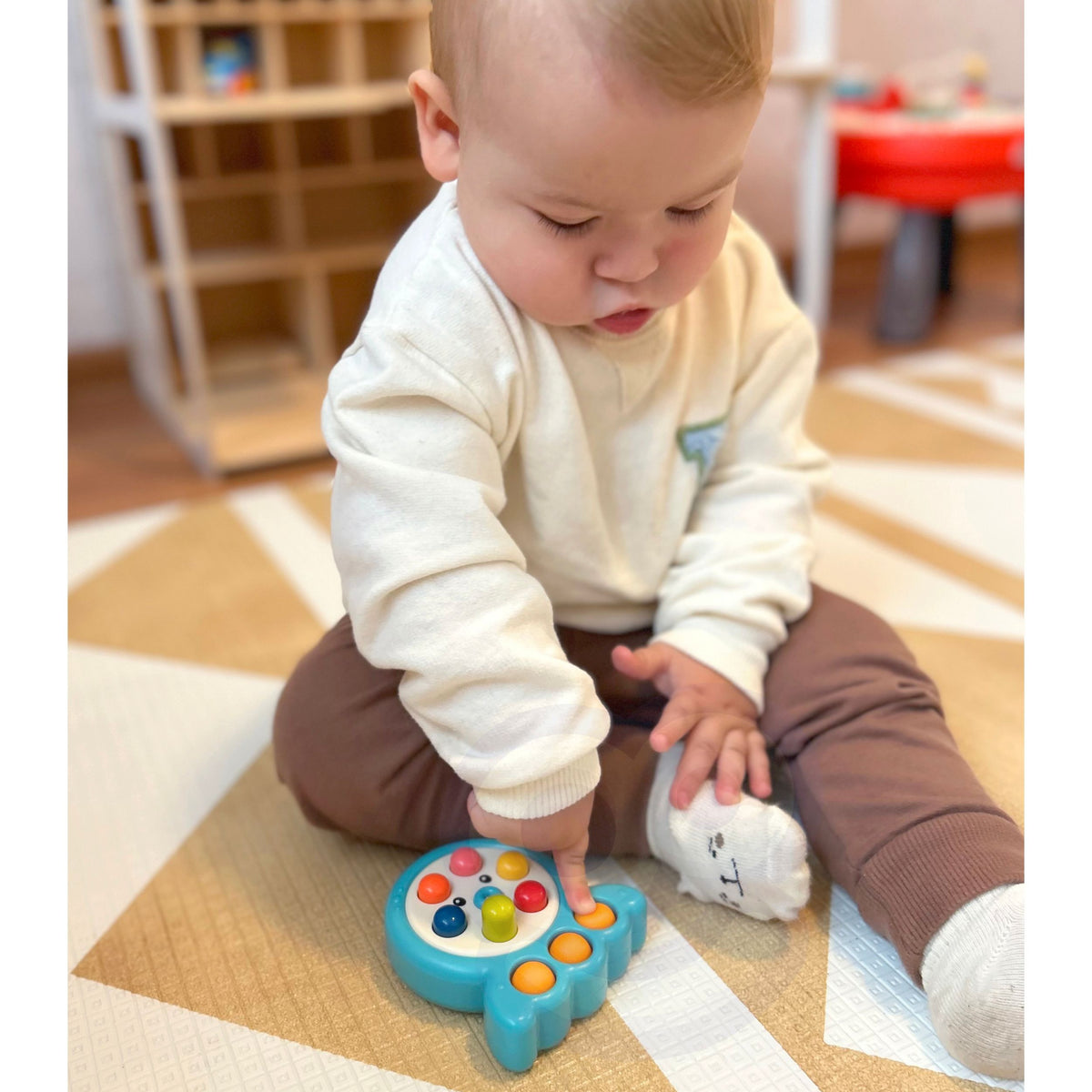 Whack-a-mole octopus for toddlers from 18 months