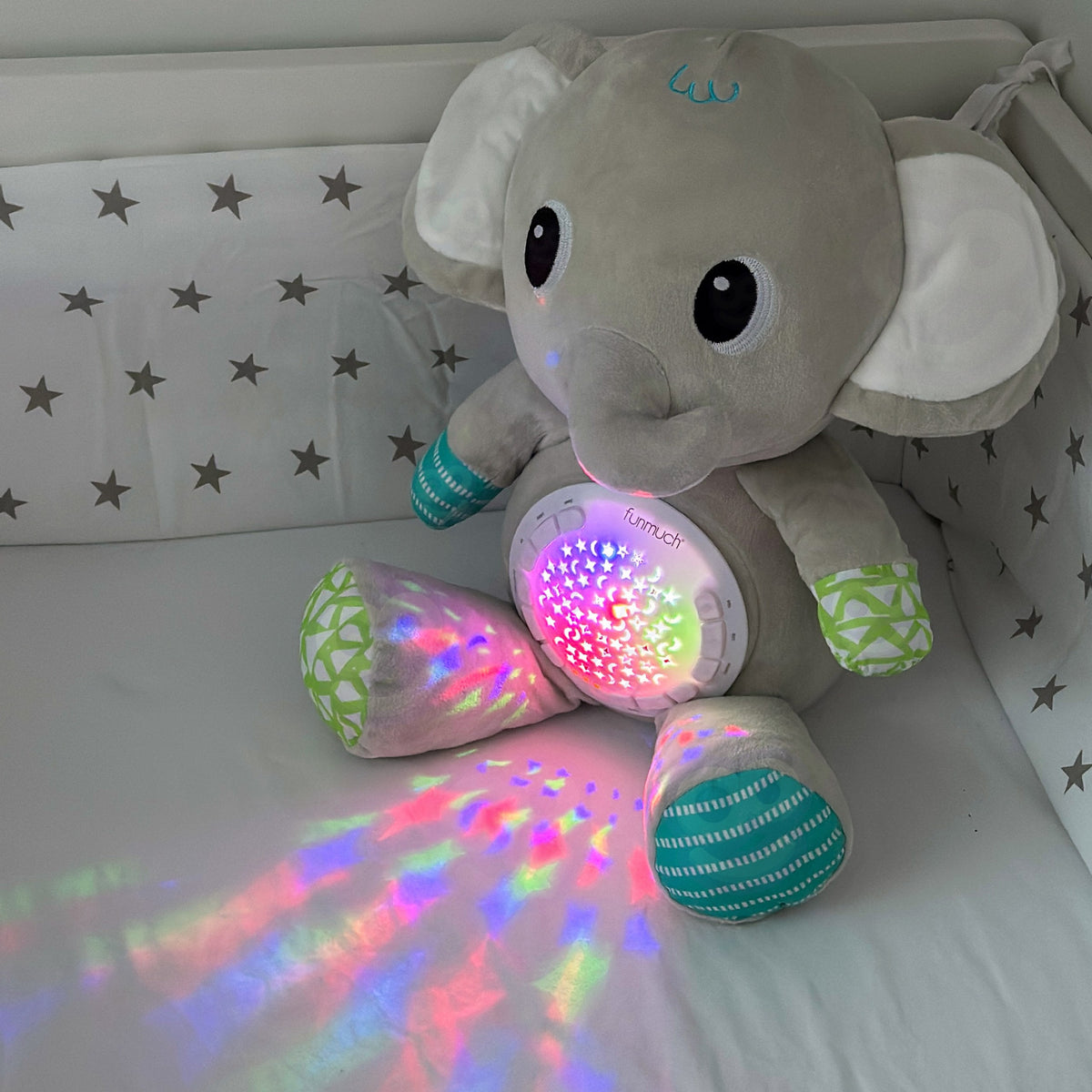 Woopie Baby elephant projector – stars and moon on the walls