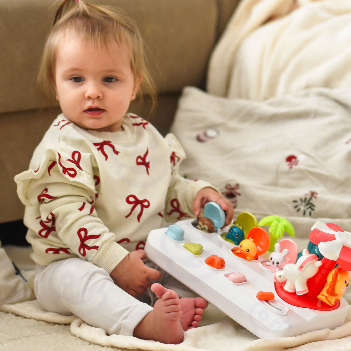 Pop-up animals – star, triangle and square buttons