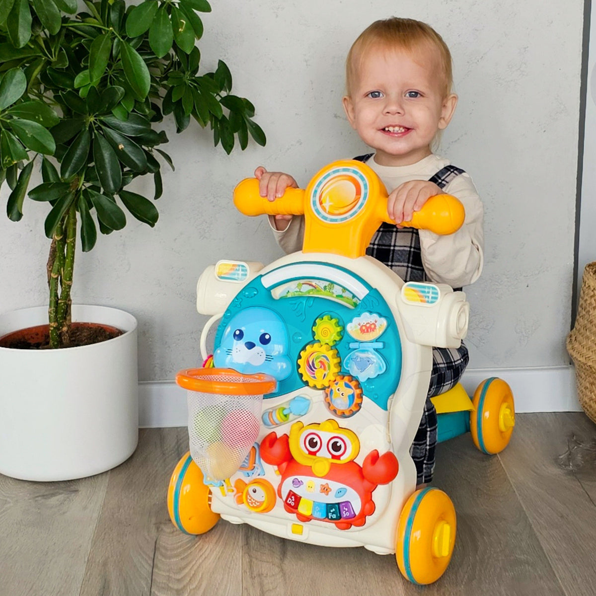 Woopie Baby 4-in-1 walker – push walker with activity panel