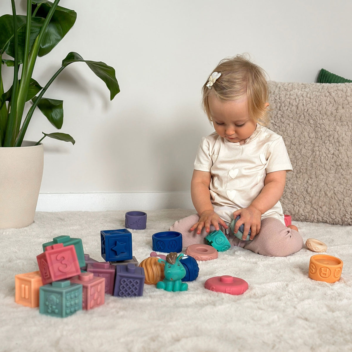 Woopie Baby soft sensory blocks 27 – rubber horse figure