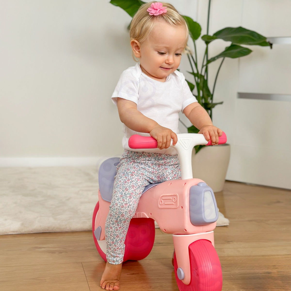 Woopie pink ride-on balance bike – pastel pink balance bike
