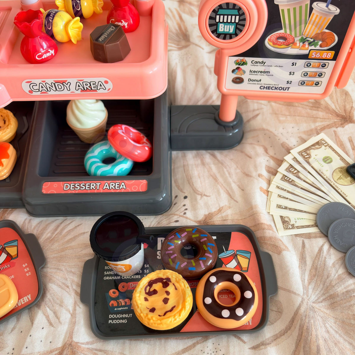 Toy café counter – play money, card and serving trays
