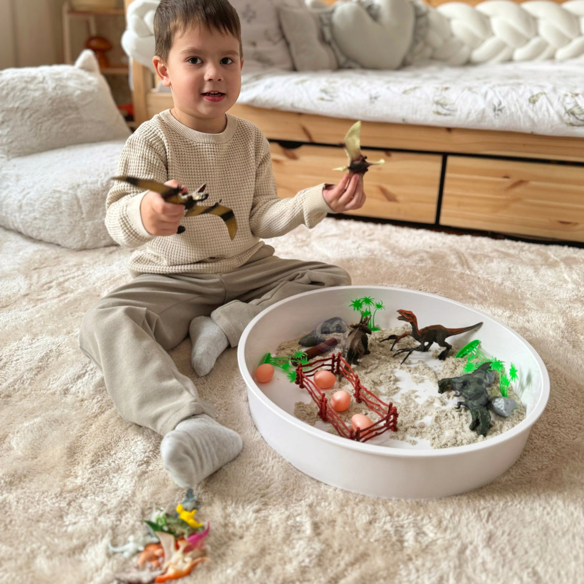 Dinosaur figures – T-Rex, Stegosaurus and Triceratops