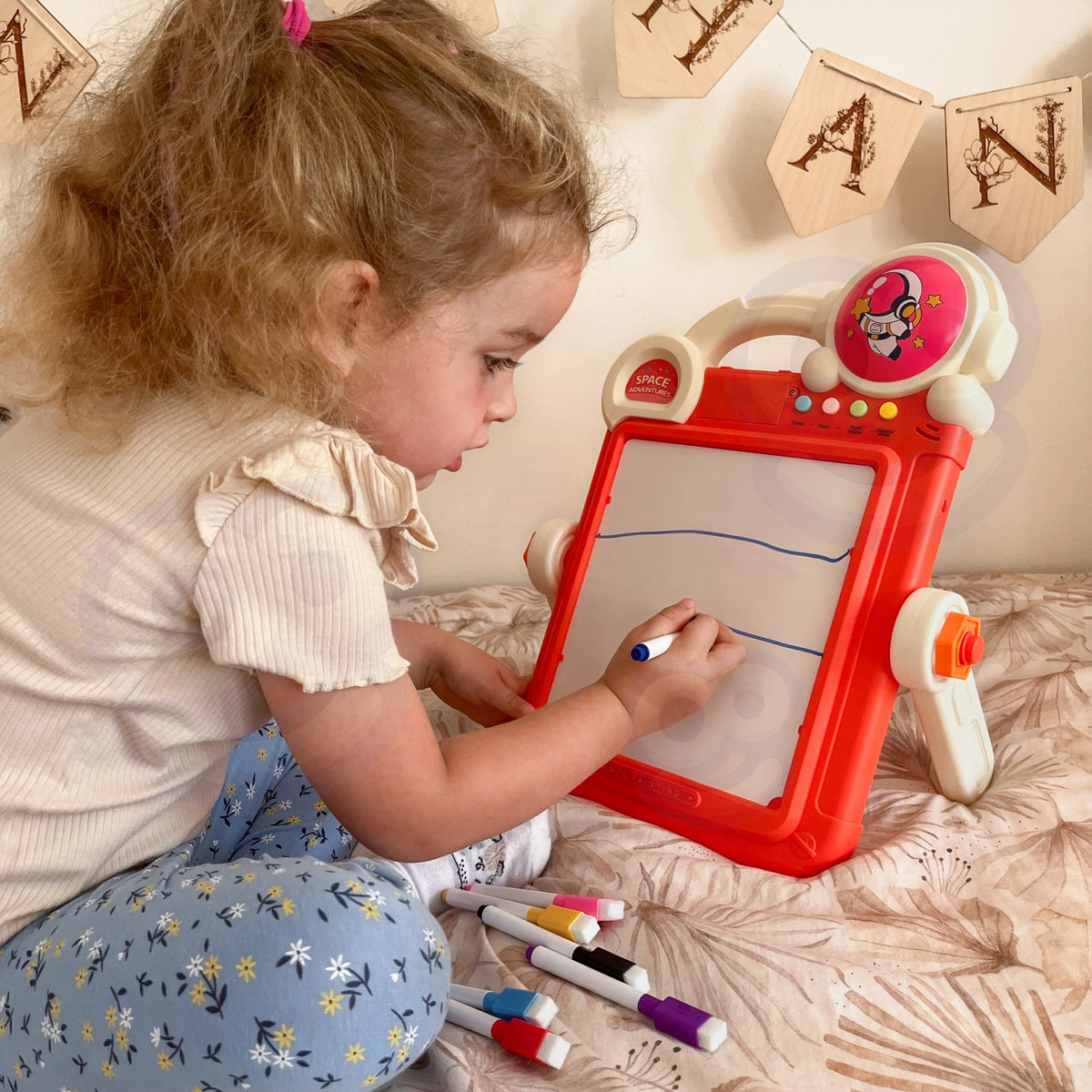 Woopie drawing board and Tetris – music buttons
