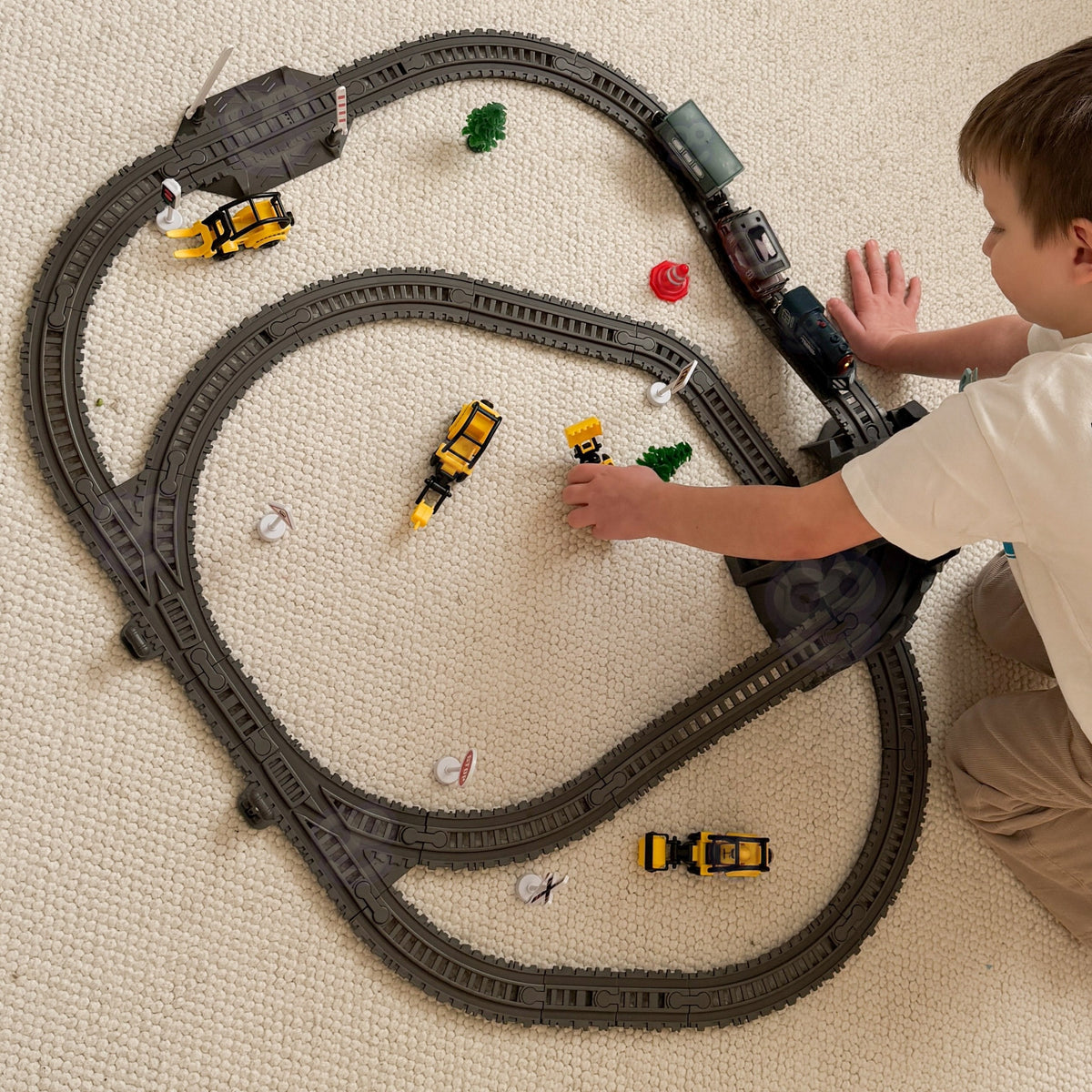 Woopie retro electric train – retro locomotive and wagons