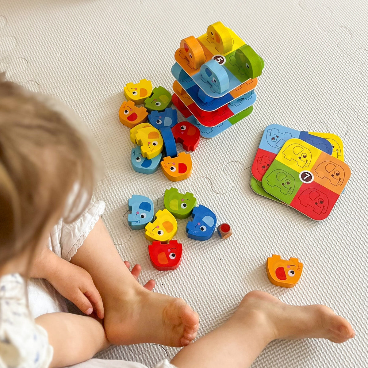 Elephant stacking game – 40 colourful wooden elephants