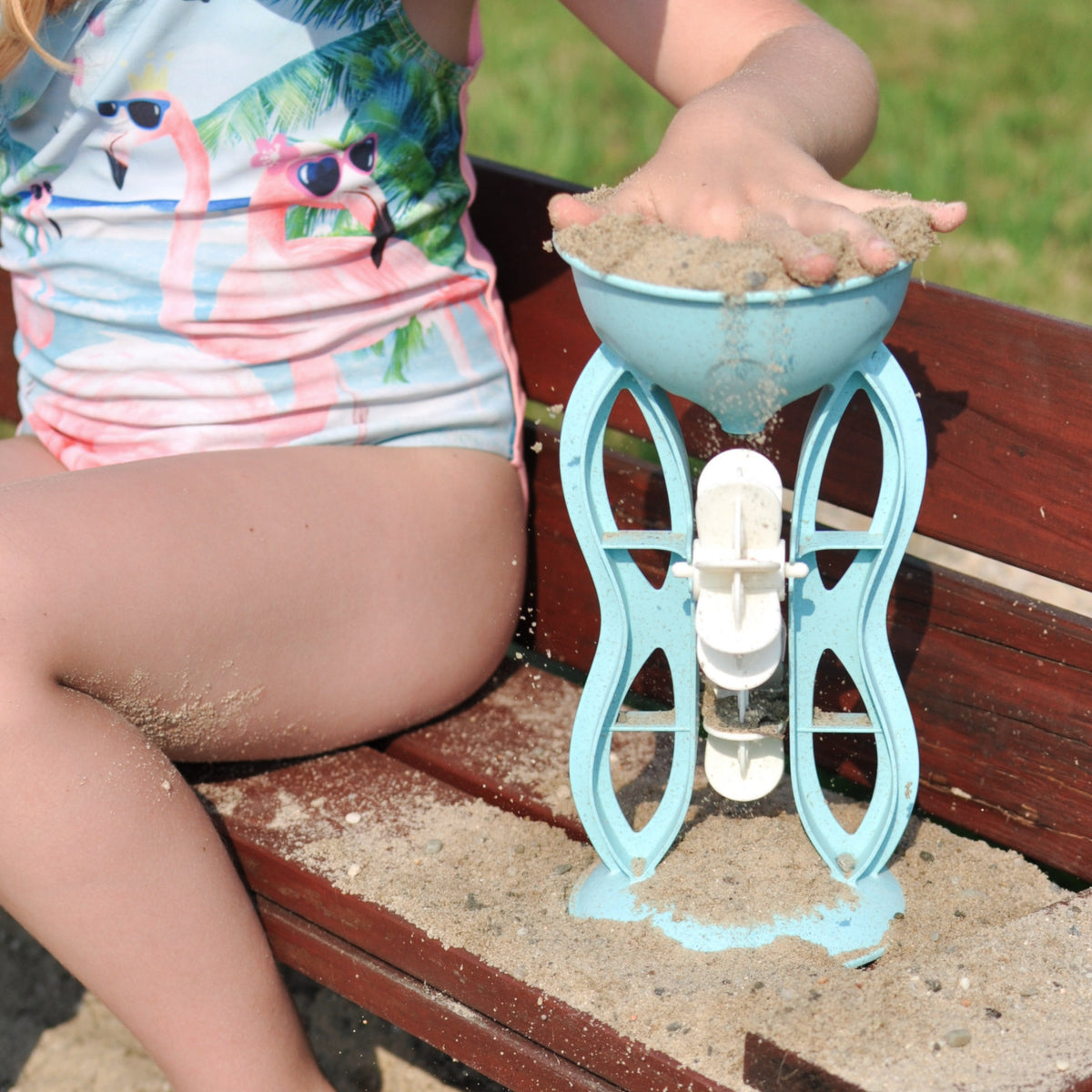 Woopie GREEN sand wheel set – watering can