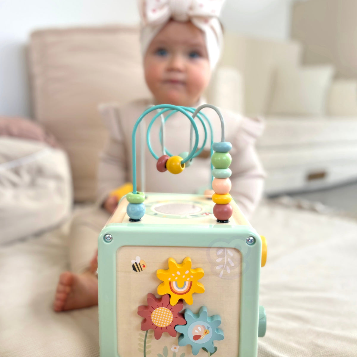 Pastel activity cube – wooden toy for toddlers 18M+