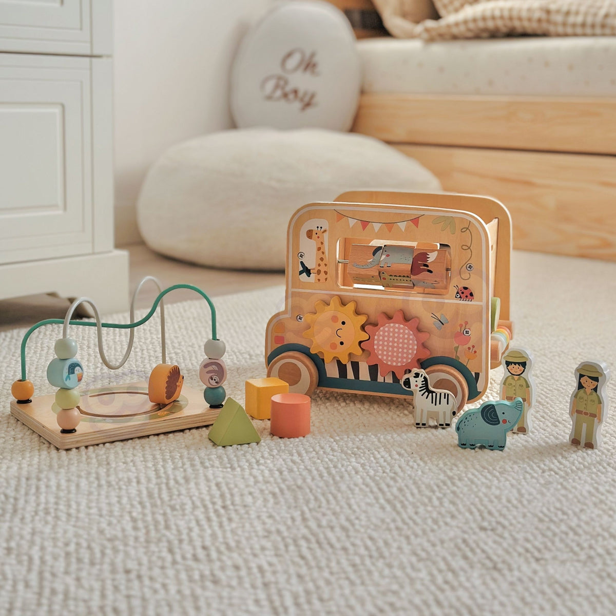 Wooden activity cube – turning blocks with animal illustrations