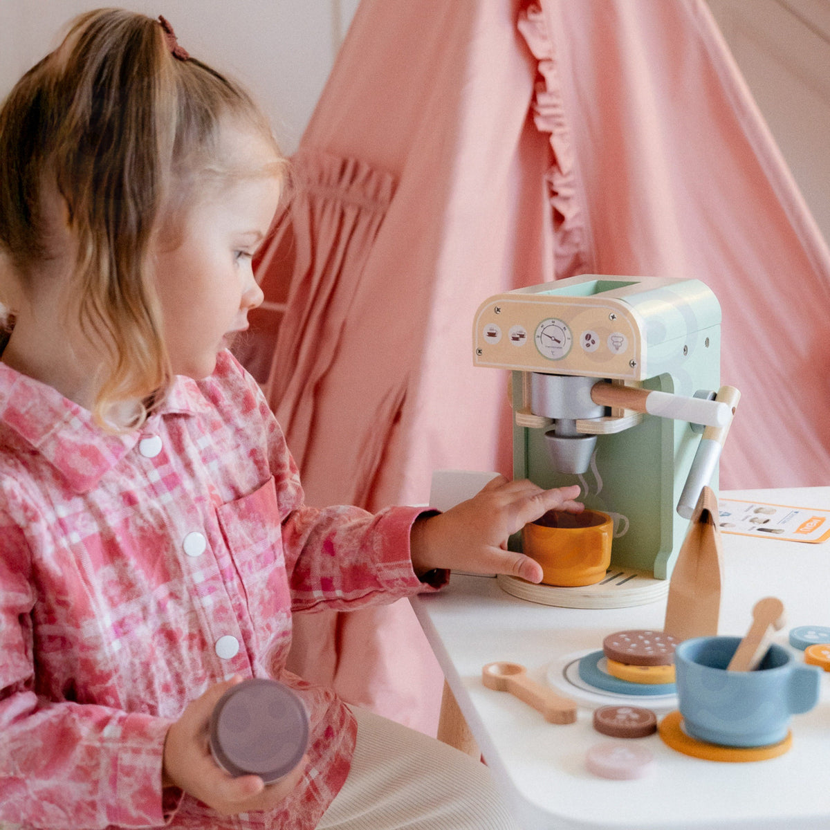 Woopie Green kafijas aparāta komplekts – piena paka un kafijas iepakojums