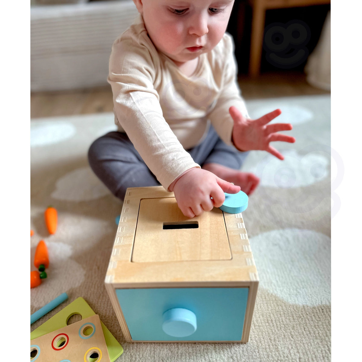 Montessori šķirotājs – pirmā mācību rotaļlieta no 12 mēnešiem