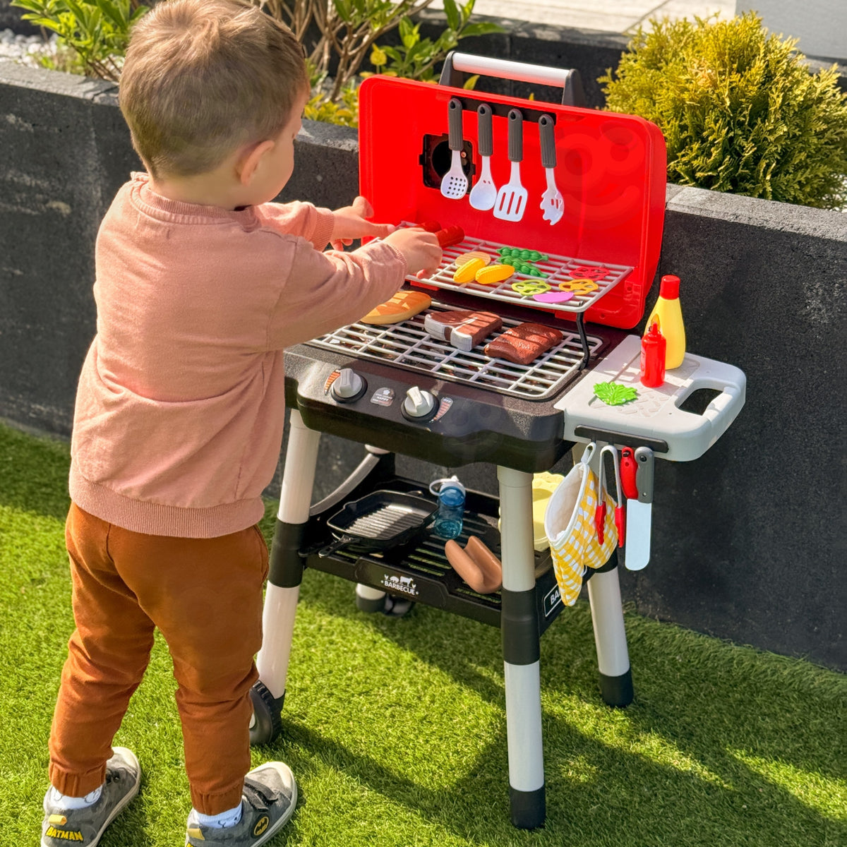 Woopie XL toy grill – grill with glowing coals and steam