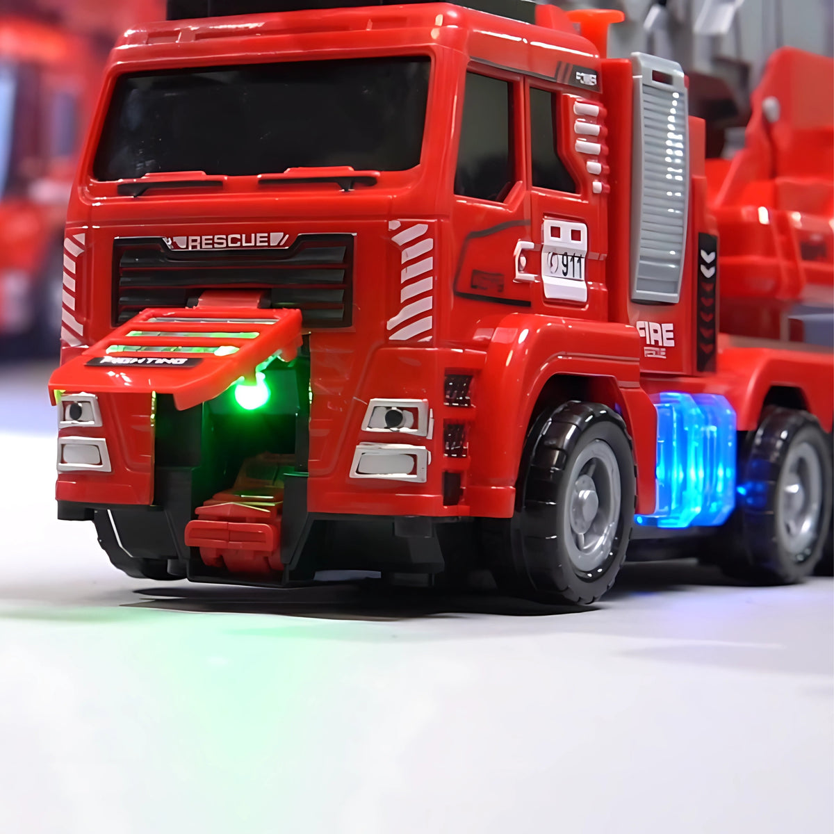 Toy fire truck – self-driving rescue toy for ages 3+