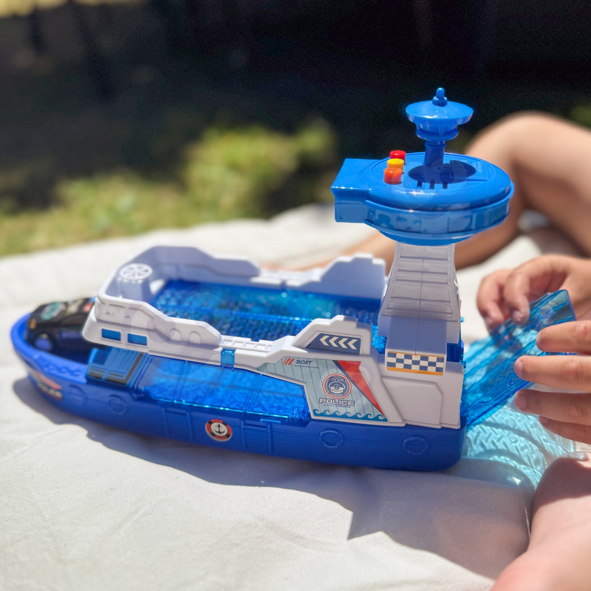 Woopie police patrol boat – boat with lights switched on