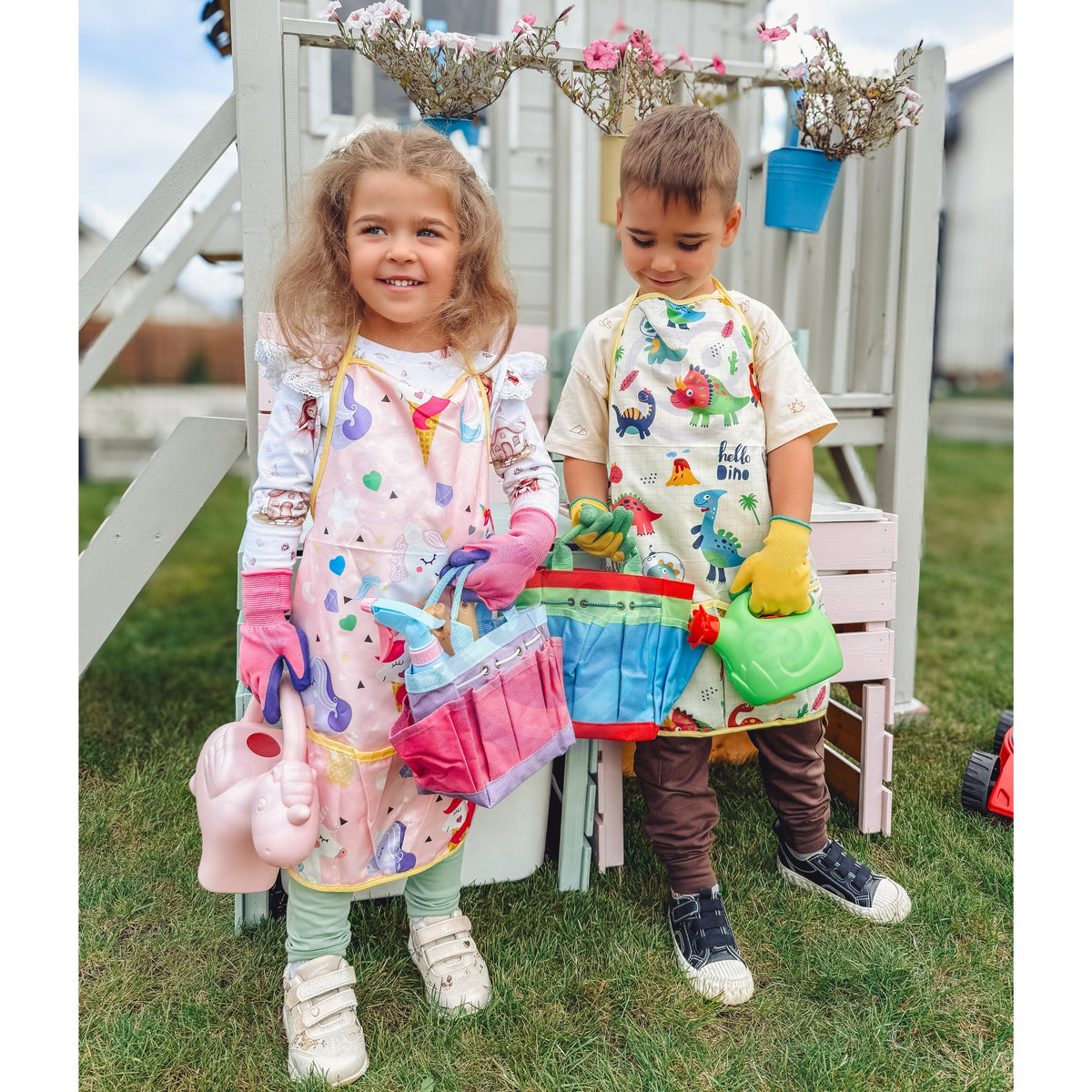 Woopie dinosaur gardening set – dinosaur apron