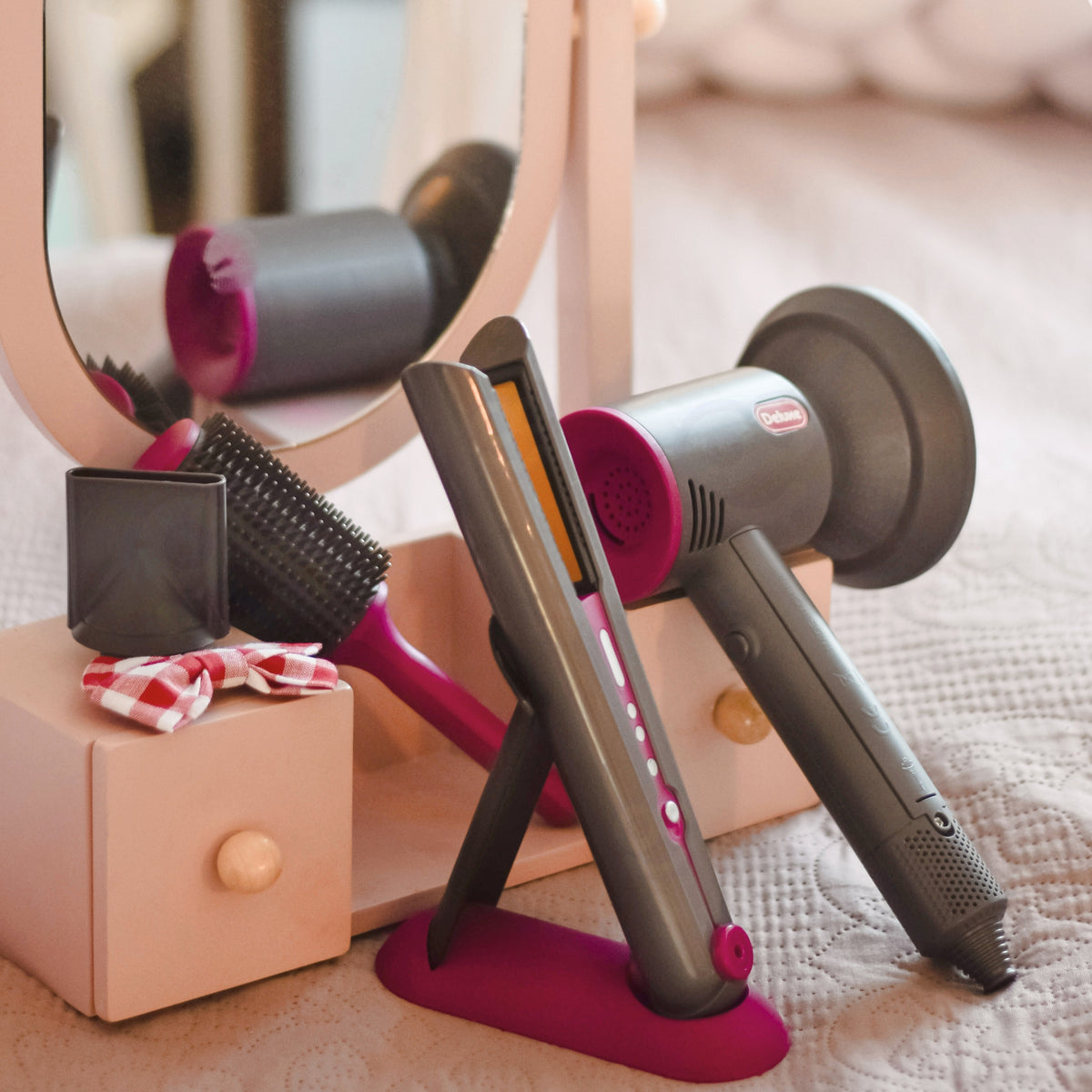 Woopie little hairdresser set – straightener with red LED