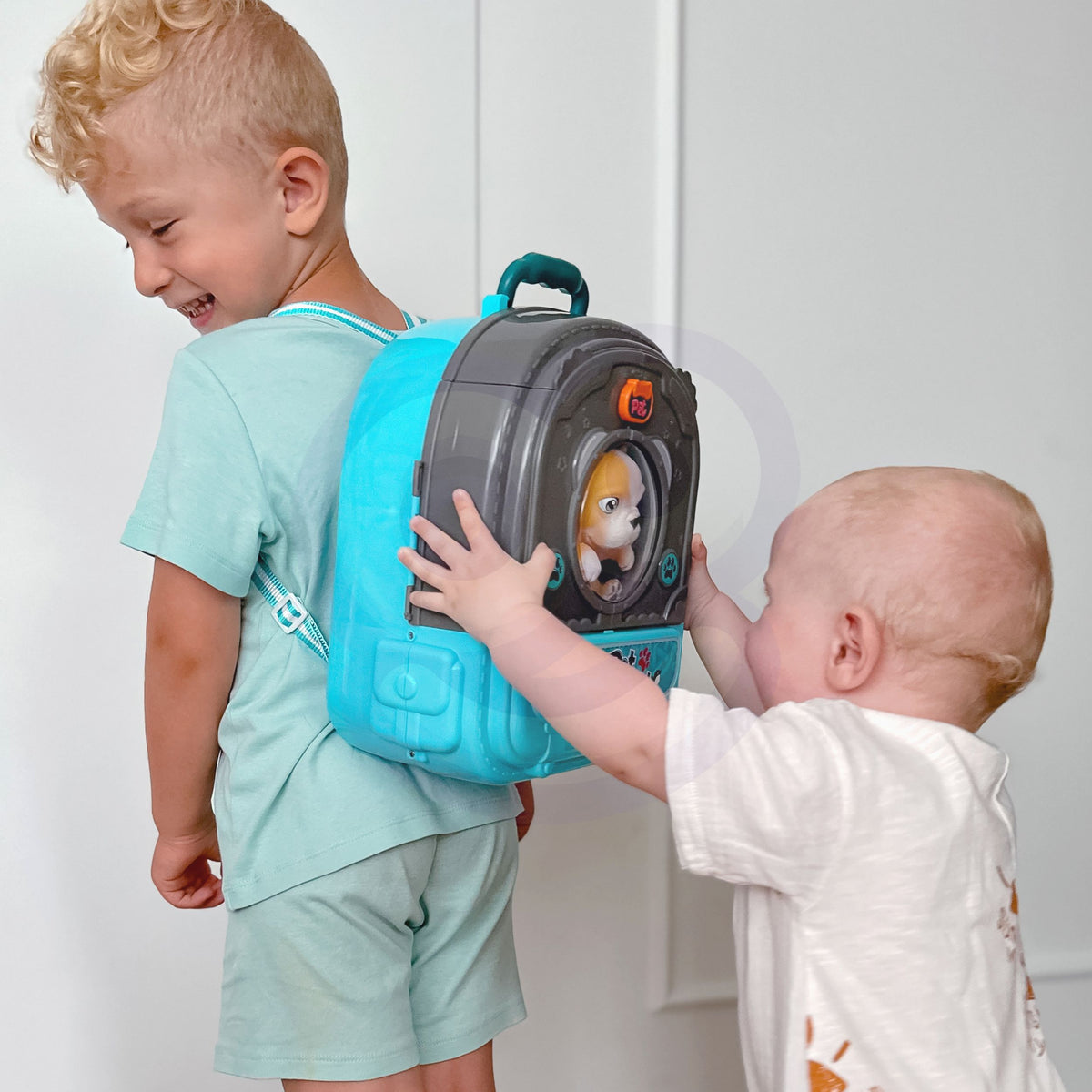 Woopie little vet backpack – doctor doll with dogs