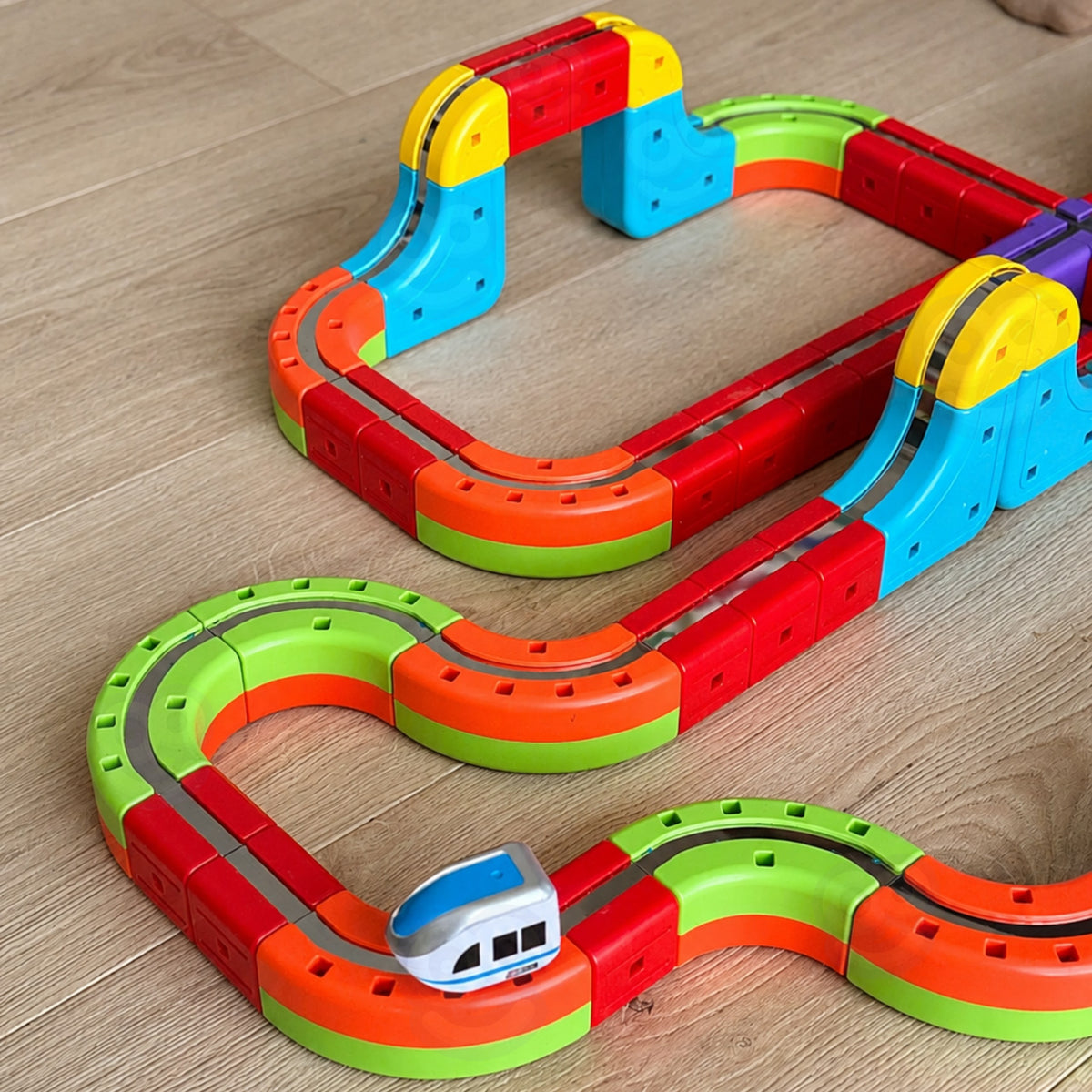 Woopie Magic Cube track 68 pcs – train climbing a tower