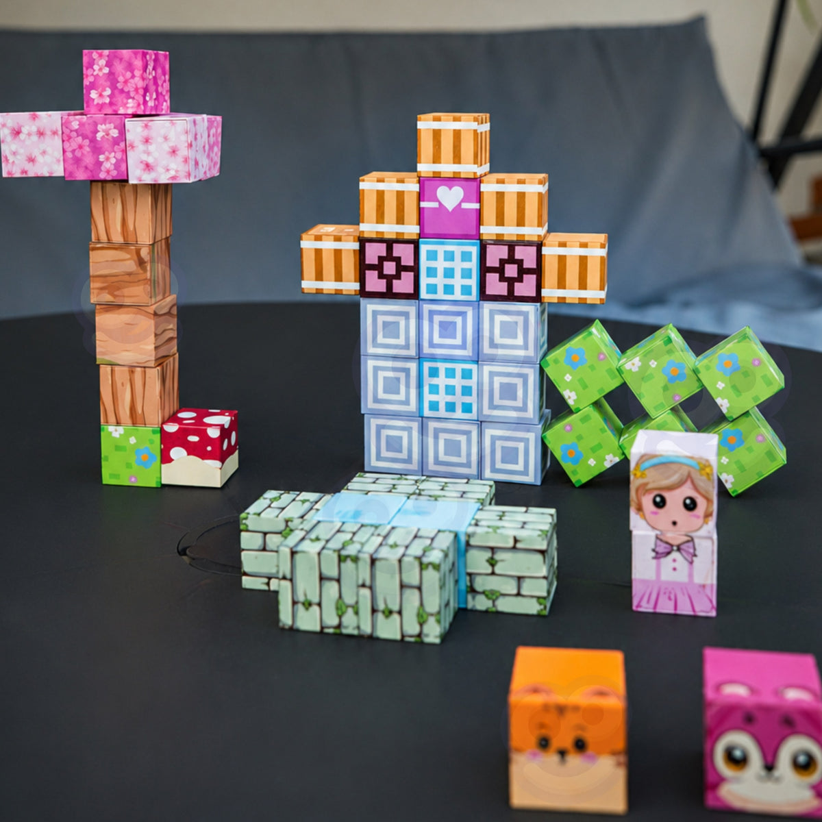 Magnetic cubes with wood, flower and grass prints