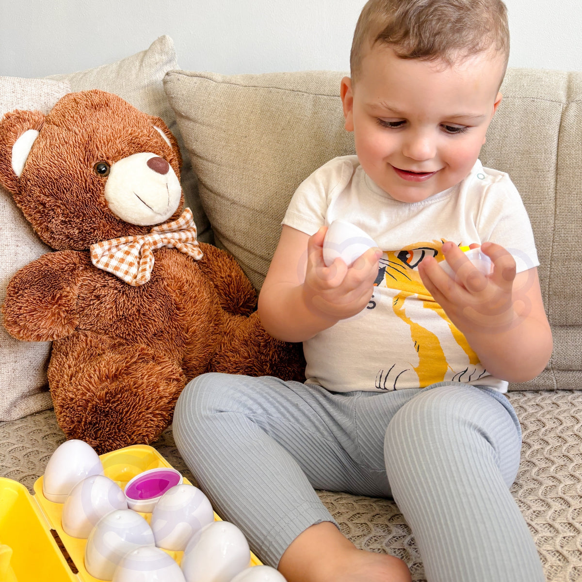 Montessori olu puzle – savieno puses pēc formas un krāsas