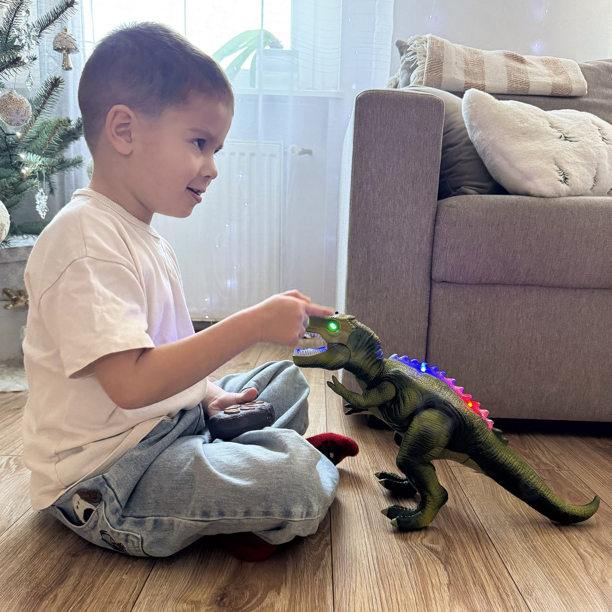 Remote control T-Rex – 45 cm dinosaur for ages 3+