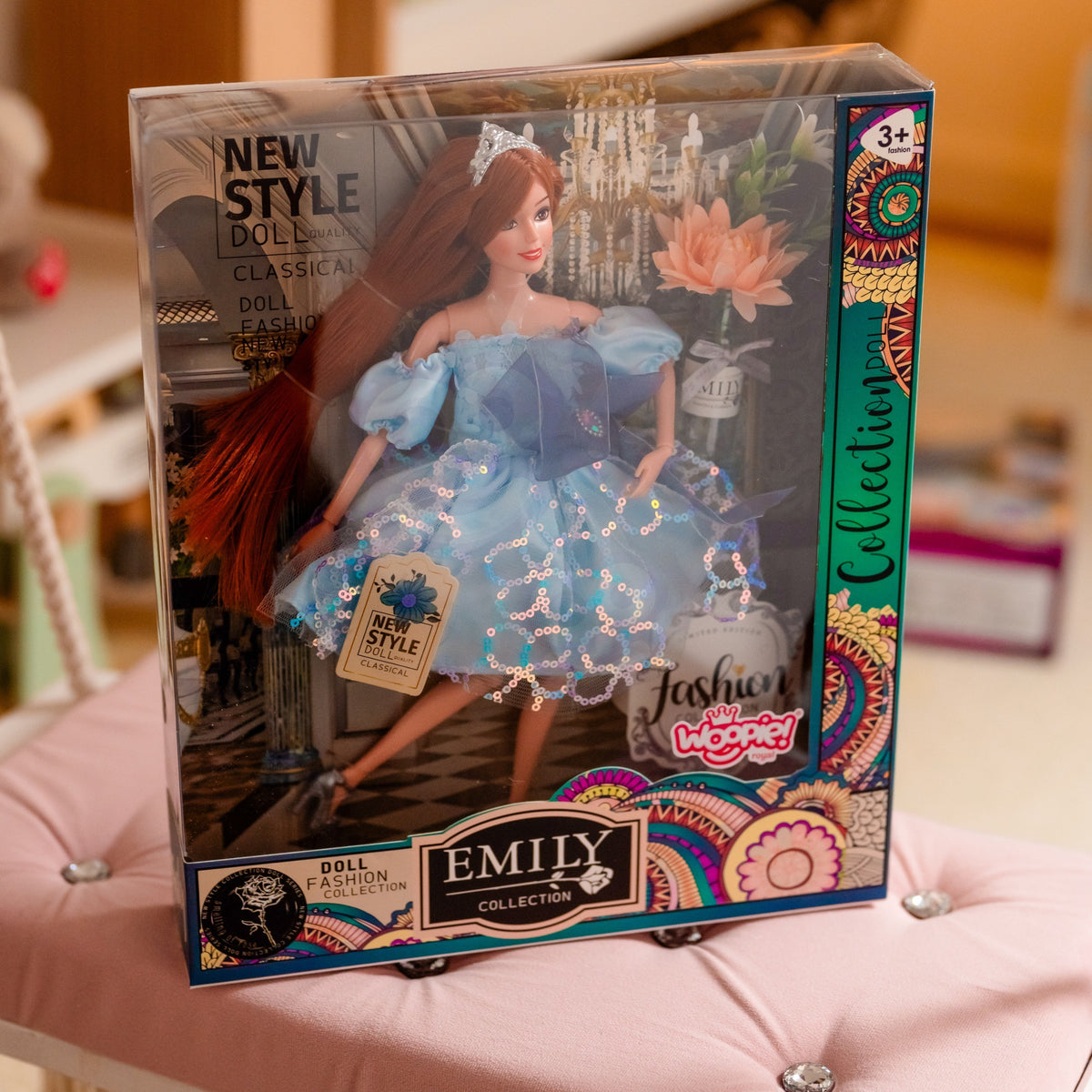Woopie Royal Emi in blue tulle dress – gift box with window