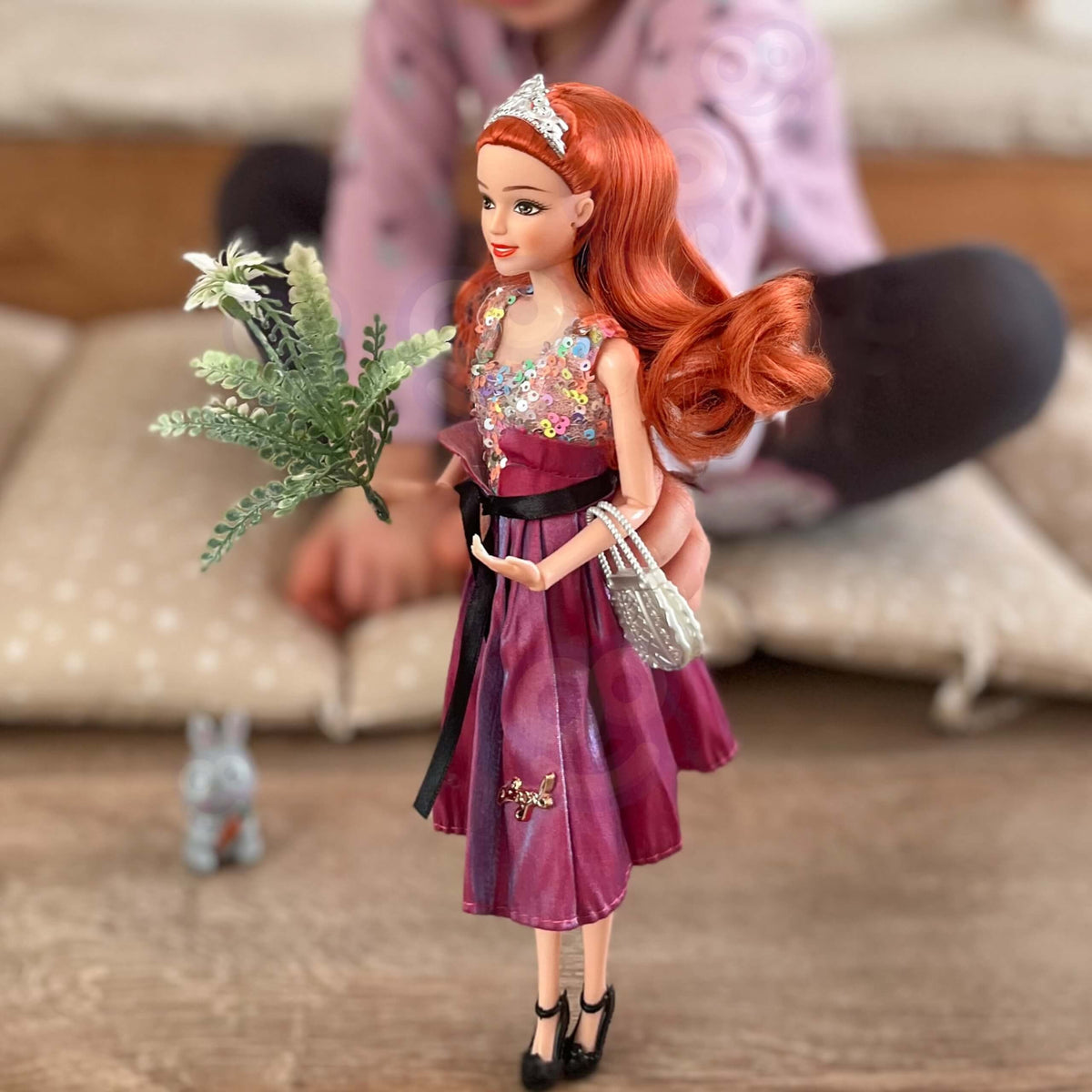 Woopie Royal modes lelle Emi Style – somiņa, rotas un augstpapēžu kurpes